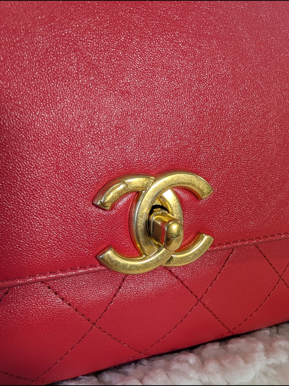 Chanel Coco Luxe Bag - Picture 11 of 16